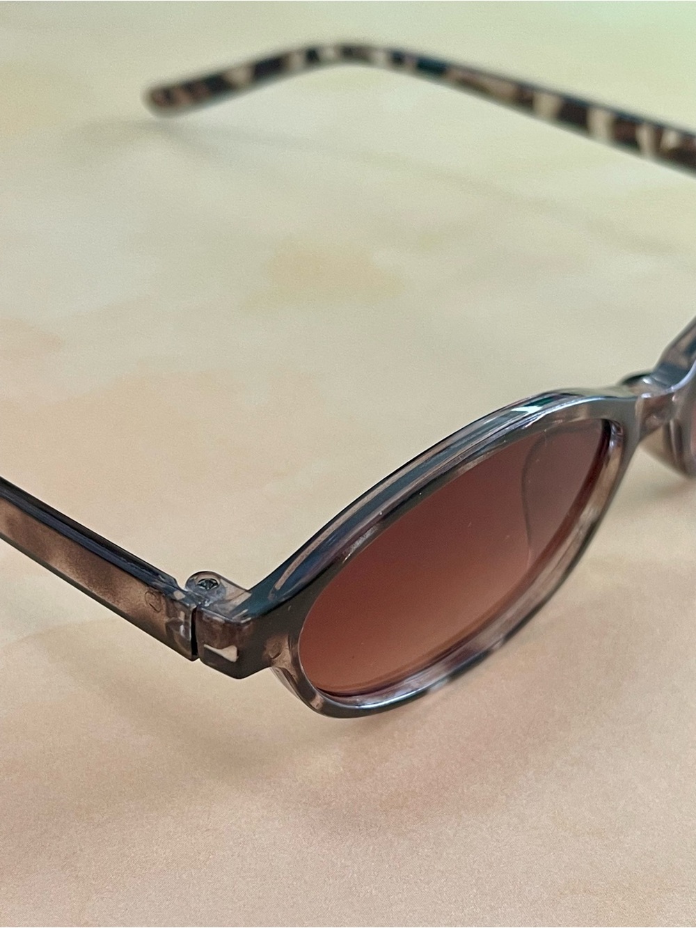 Tortoiseshell Slim Oval Retro Boho Sunglasses - Brown Lenses - Picture 3 of 12